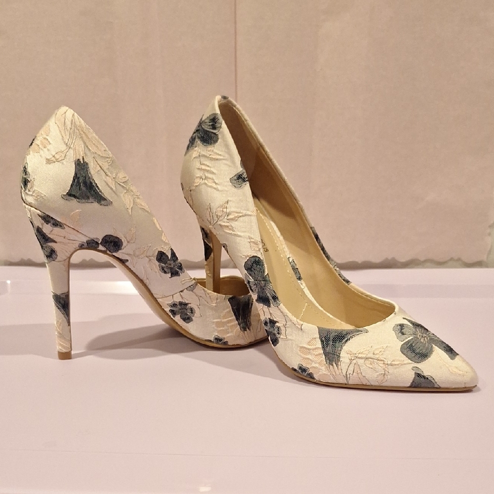 Neiman Marcus Cream and Dark Blue Floral Heels.